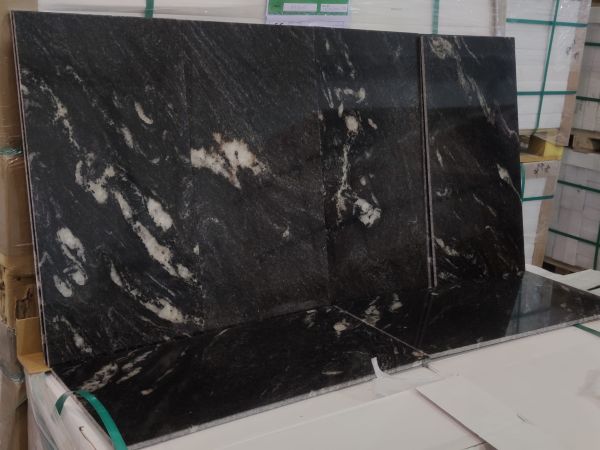 TITANIUM BLACK 61x30.5